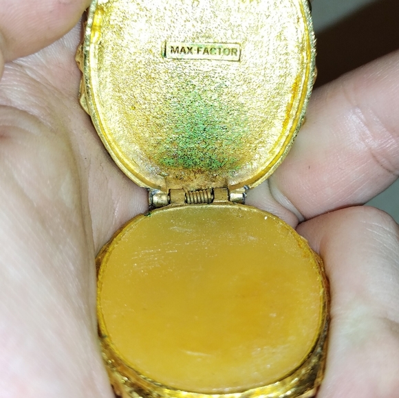 2/20.00 Vintage Max Factor Perfume - Picture 2 of 3